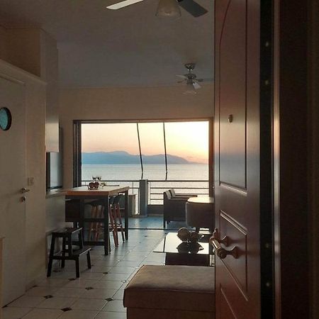 Ferienwohnung Loutraki Bay Exterior foto