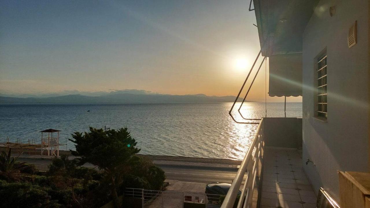 Ferienwohnung Loutraki Bay Exterior foto